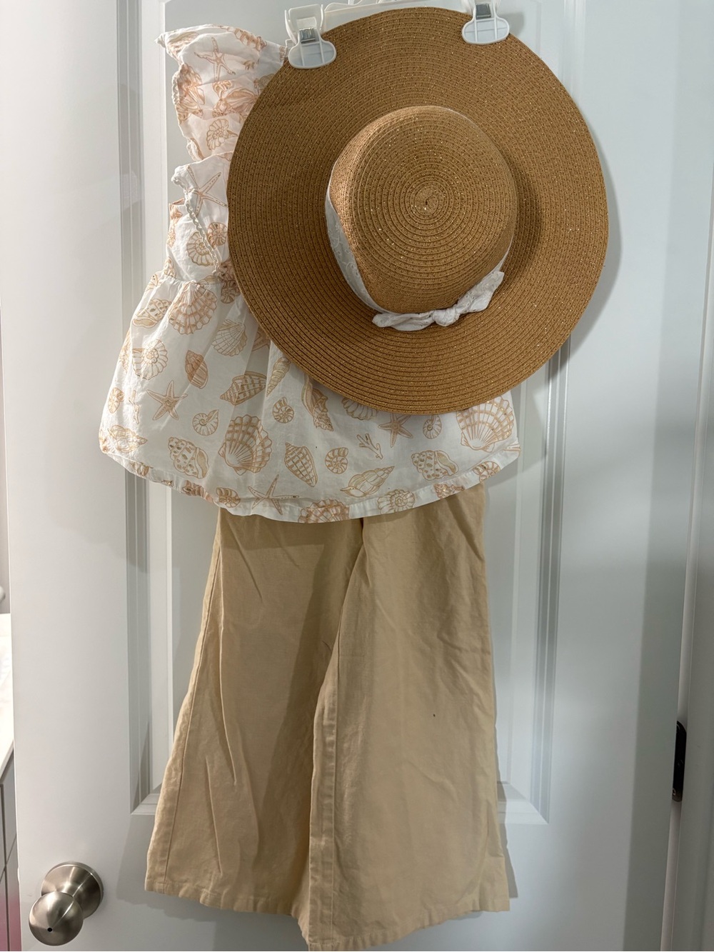 Adorable Beach Outfit 🐚
